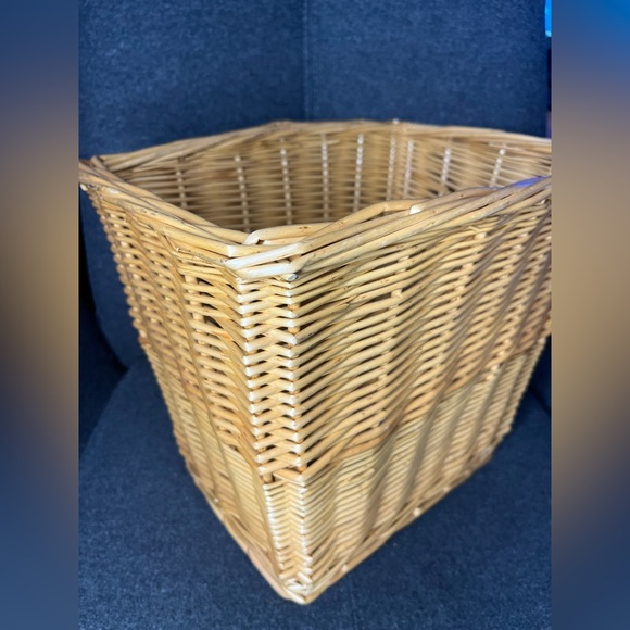 Square woven wooden storage basket - Picture 6 of 6